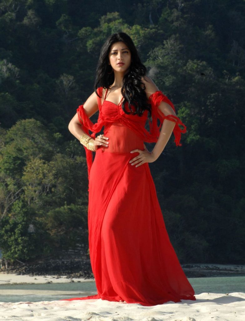 Shruti Haasan Beautiful Images In Red Dress