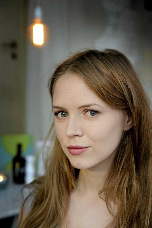 Alexandra Dahlström Latest New Hair Style Images
