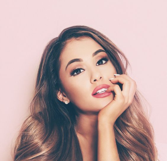 Ariana Grande Hot Topless Full HD Wallpapers