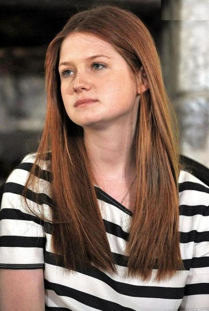 Bonnie Wright New Look Images