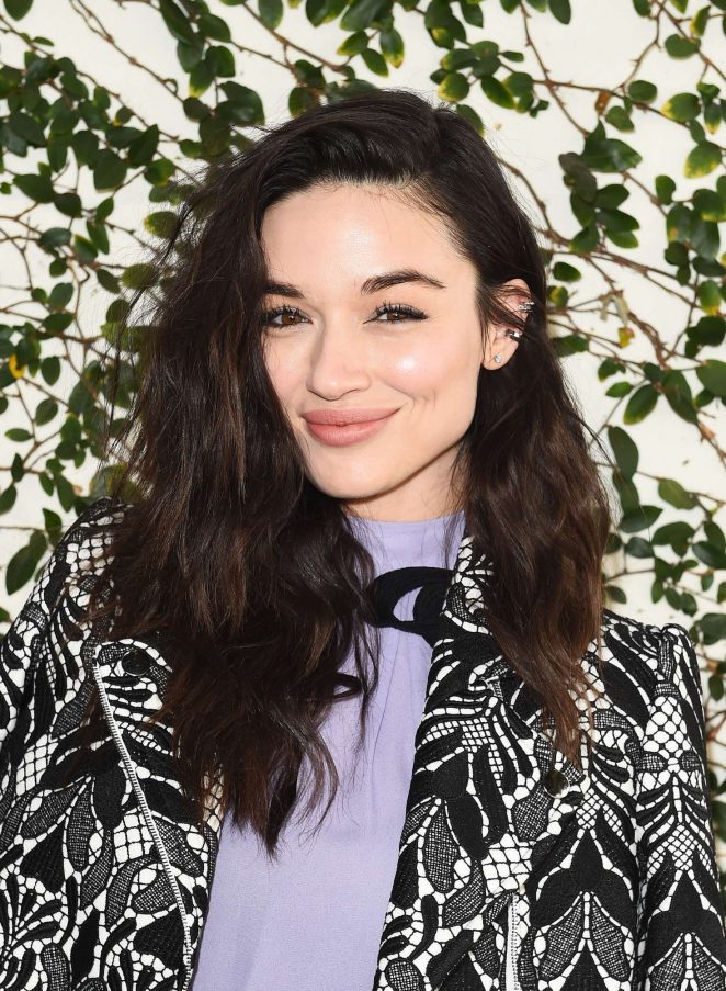 Crystal Reed Pictures