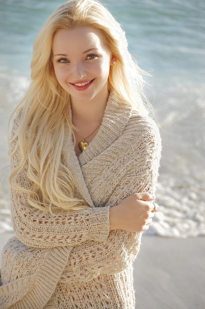 Dove Cameron Wallpapers