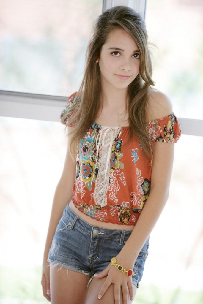 Haley Pullos Wallpapers Free Download
