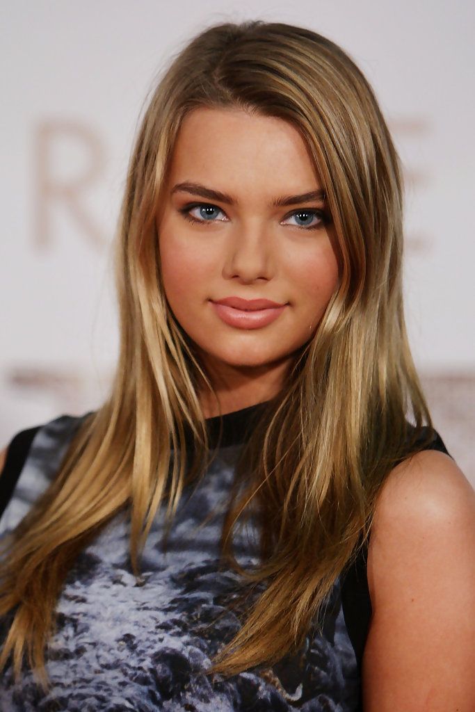 Indiana Evans, facts about After actress