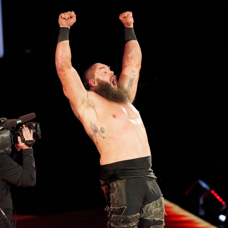 Braun Strowman With Out Shart Body Pictures