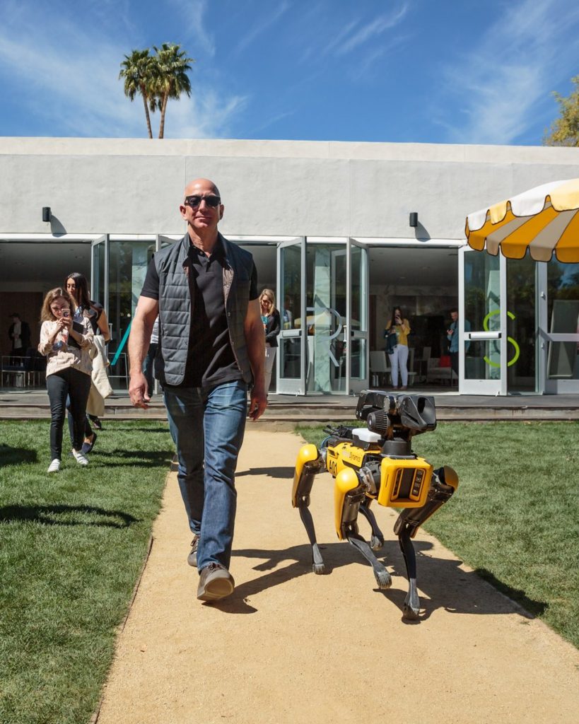 Jeff Bezos Latest Images With Robot