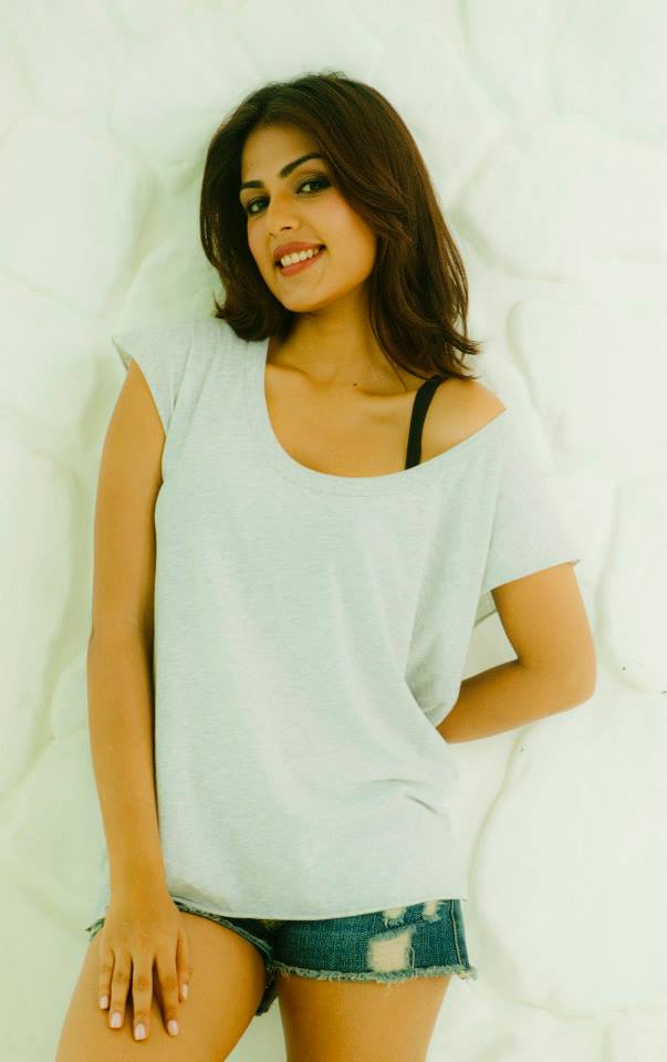 Rhea Chakraborty Hot In Short Jeans Images