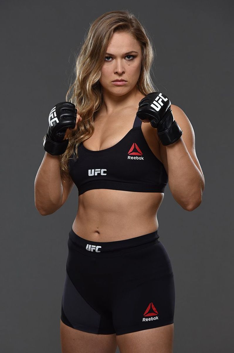 Ronda Rousey Hot Images, Net Worth & Fight Pictures