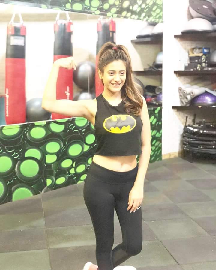 Hiba Nawab Hot Images Gallery In Gym Clothes