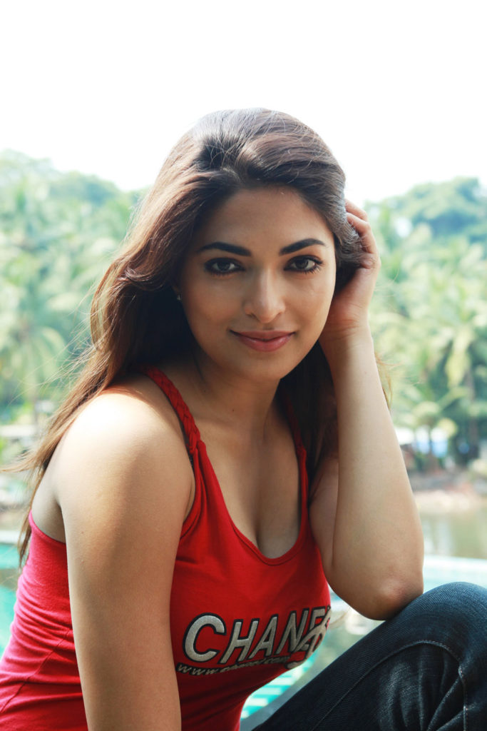 Parvathy Omanakuttan Pictures