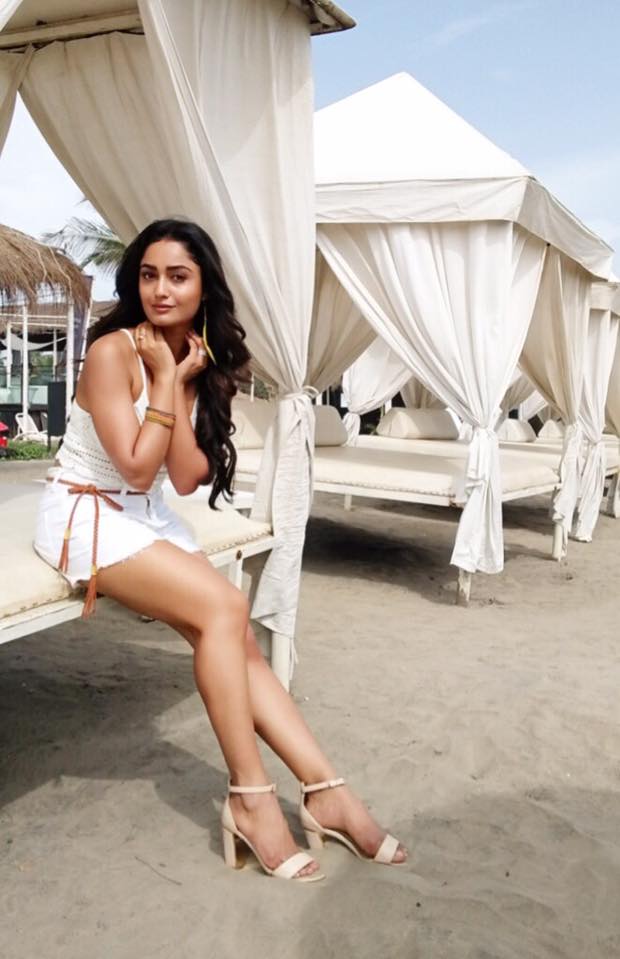 Tridha Choudhury Hot Thigh Pictures Download