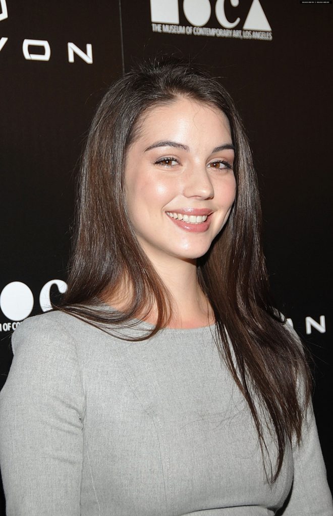 Adelaide Kane Photos Gallery In 2018