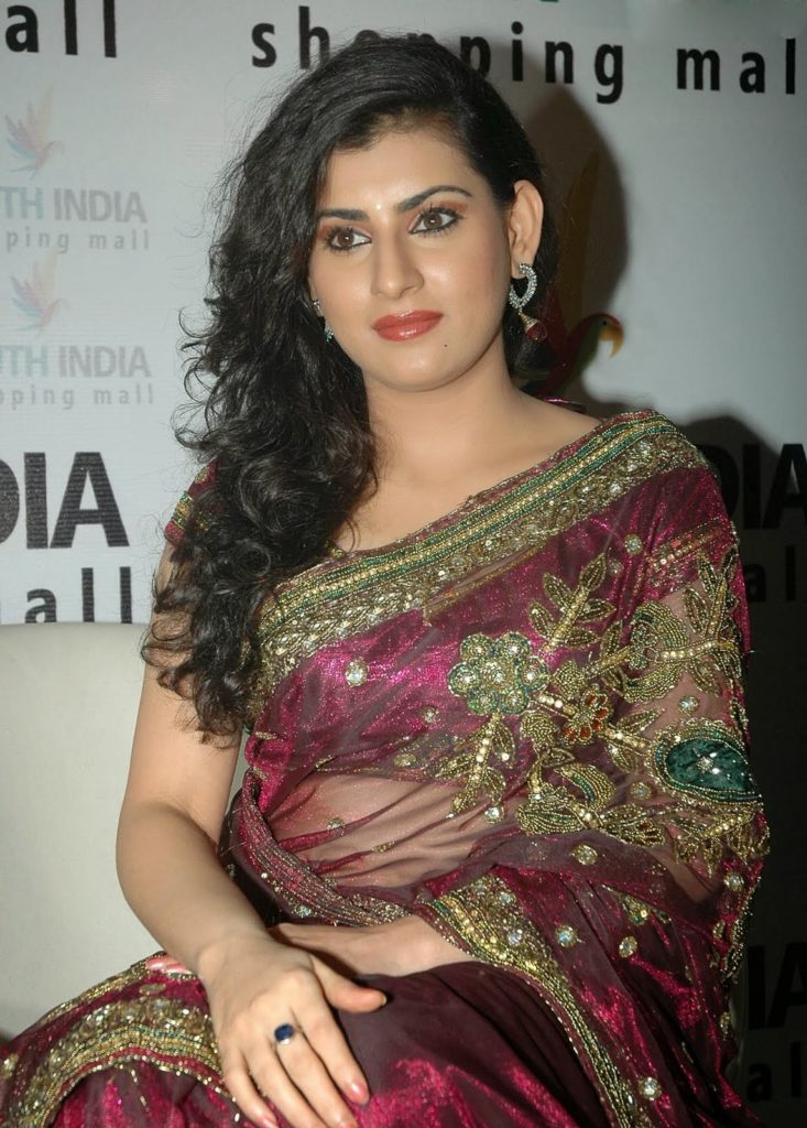 Archana Spicy Navel Images In Saree