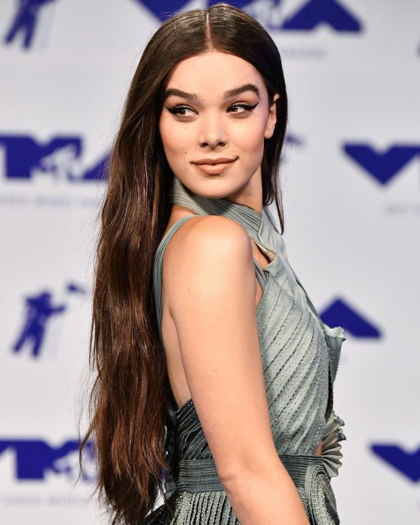 Hailee Steinfeld Nice Images At Event