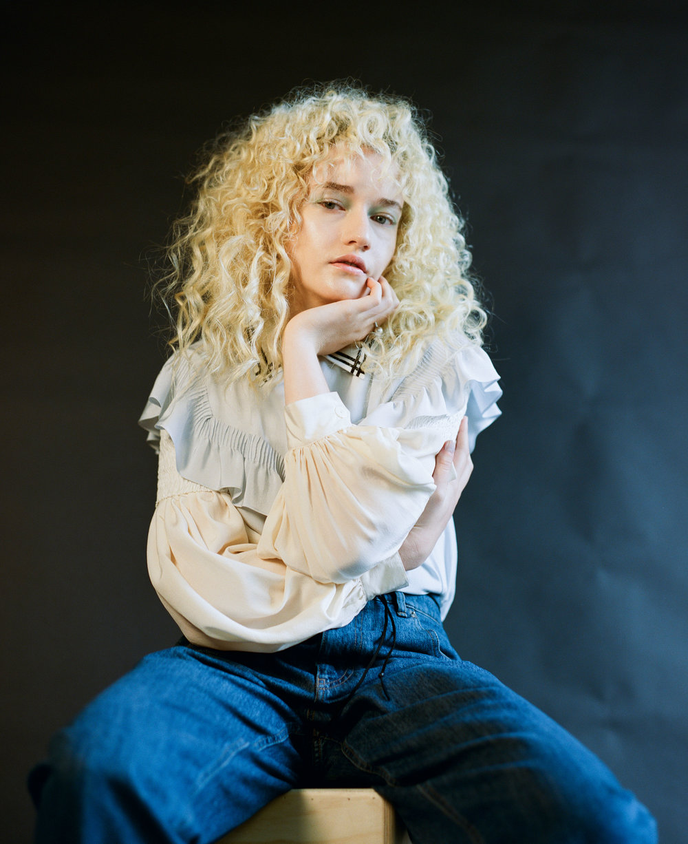 Actress Julia Garner on 'Ozark,' 'The Assistant,' and 'Inventing Anna' -  Rolling Stone