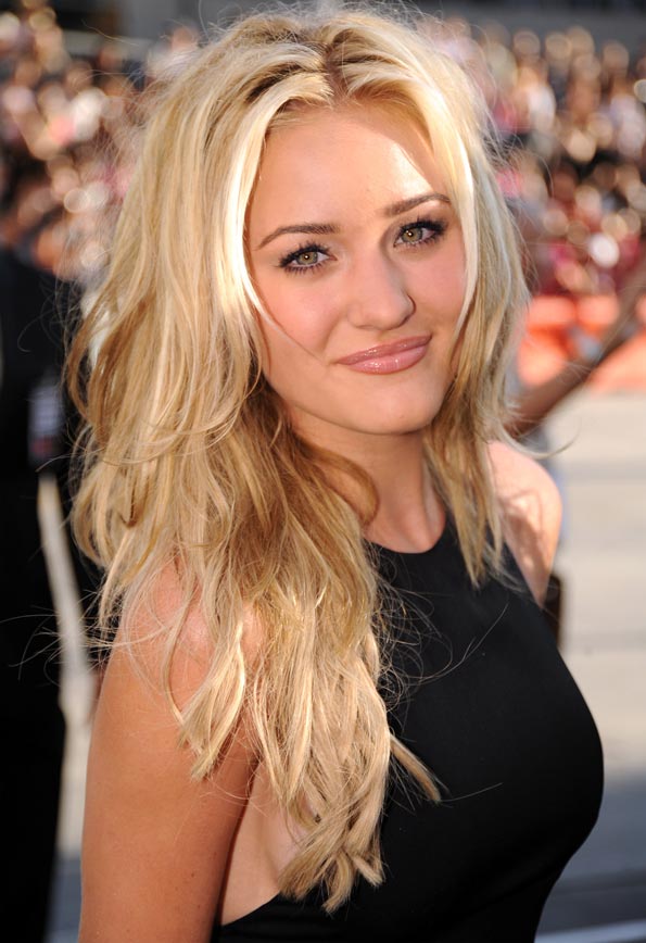 AJ Michalka New Look Pictures
