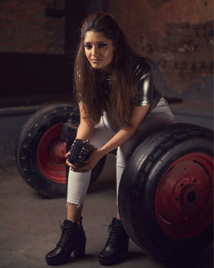 Ritika Singh Hot Pics In Gym Clothes