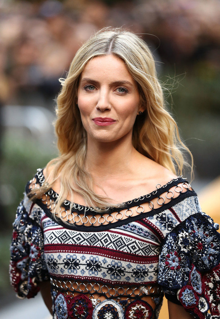 Annabelle Wallis Sexy Wallpapers
