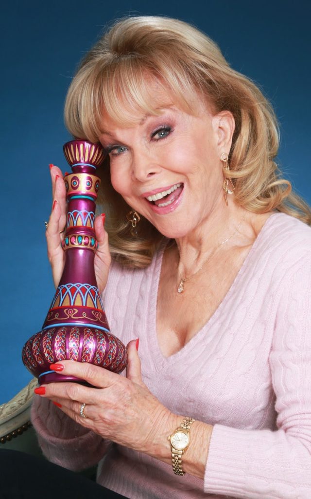 Barbara-Eden-With-Award-Pictures