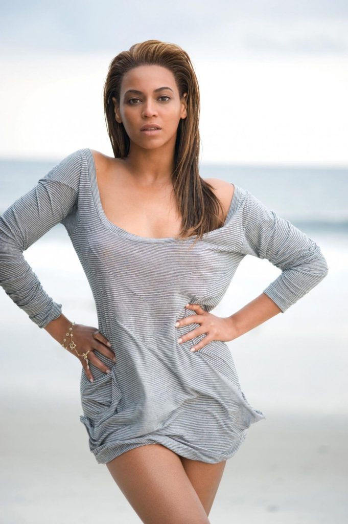 Beyonce-Beach-Photos