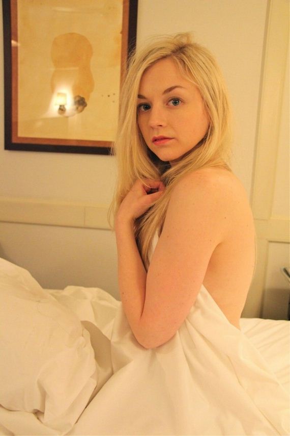 Emily-Kinney-Backless-Clothes-Pics