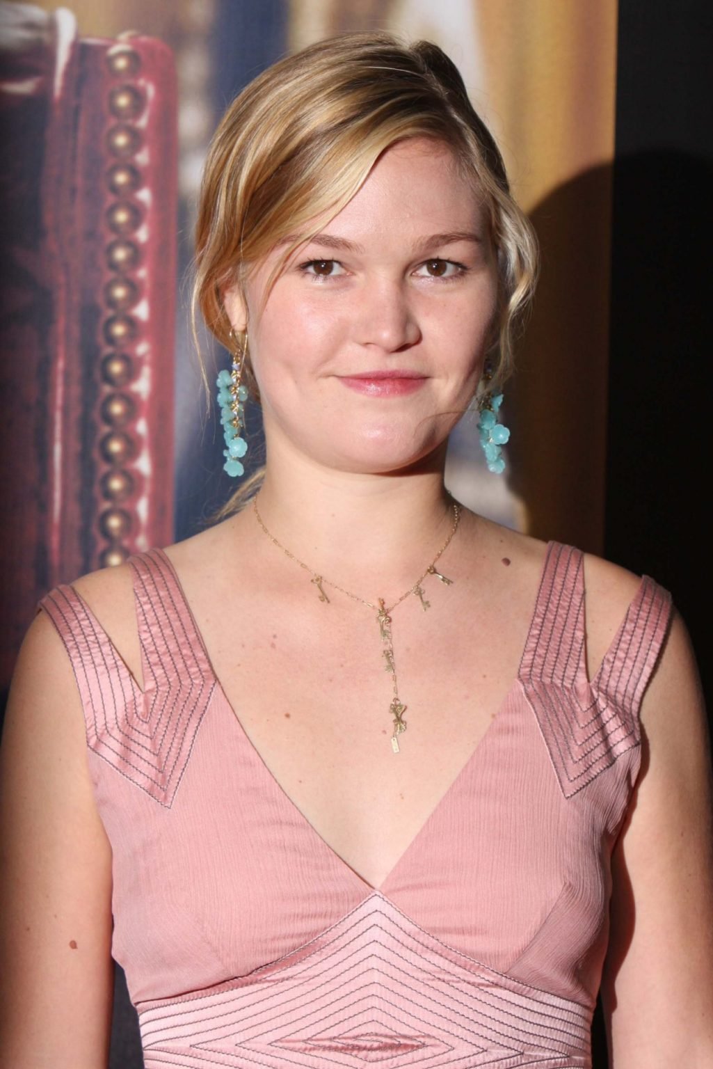 Julia Stiles Hottest Bikini Pictures Sexy Lumen Pierce Of Dexter 