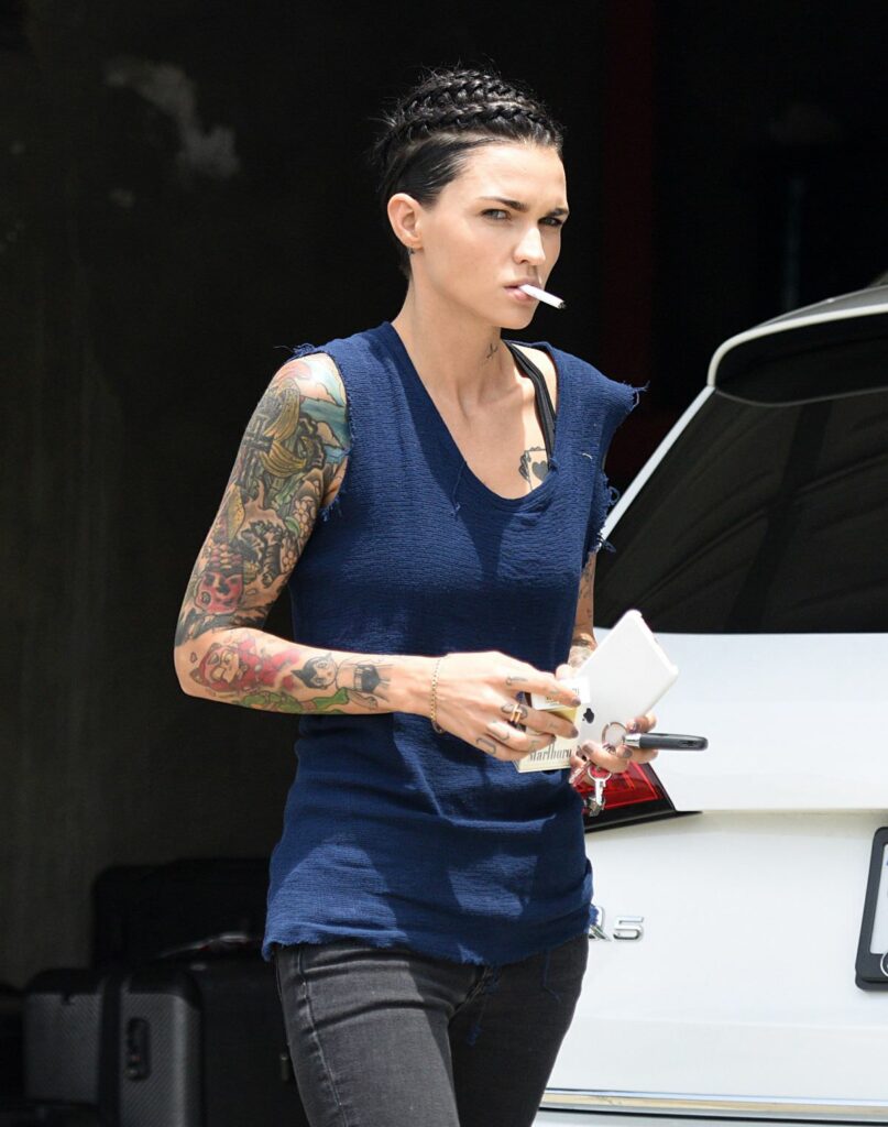 Ruby Rose Breast Wallpapers