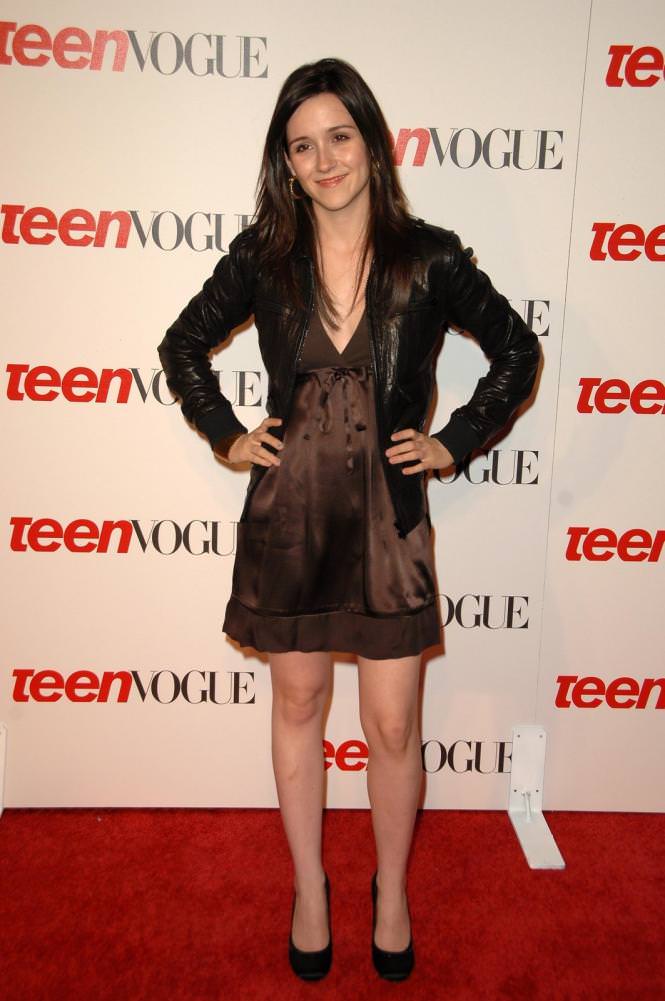Shannon Woodward Haircut Wallpapers