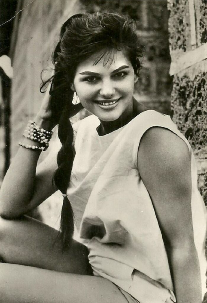 Claudia Cardinale Young Wallpapers