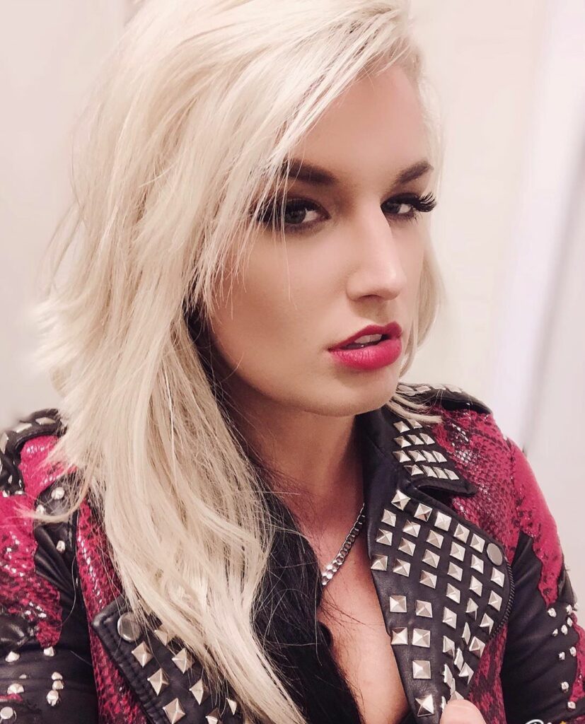 Toni Storm Young Wallpapers